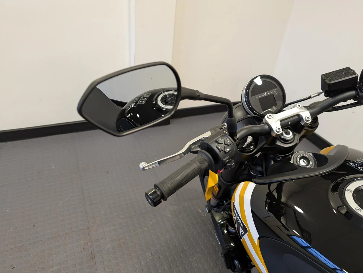 Triumph Trident 660 - Image 20