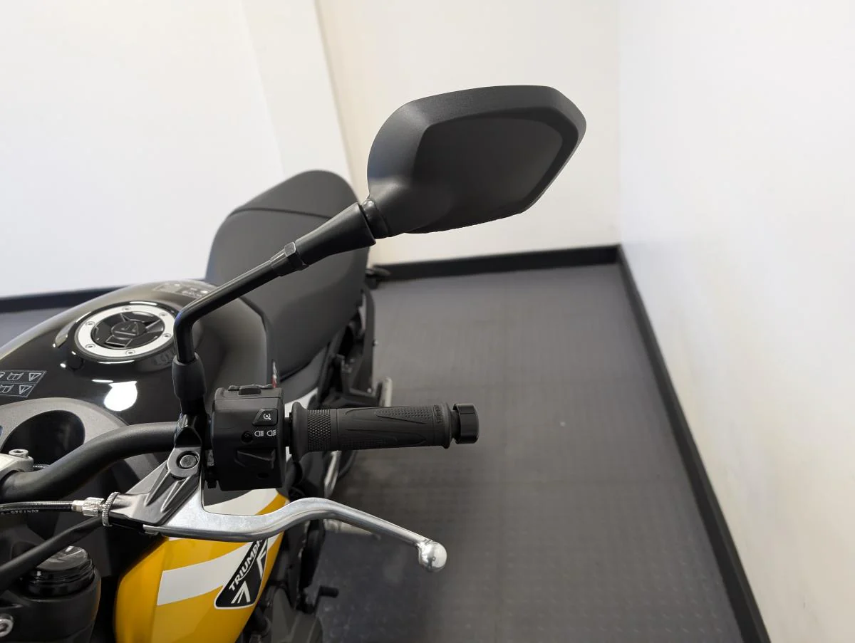 Triumph Trident 660 - Image 9