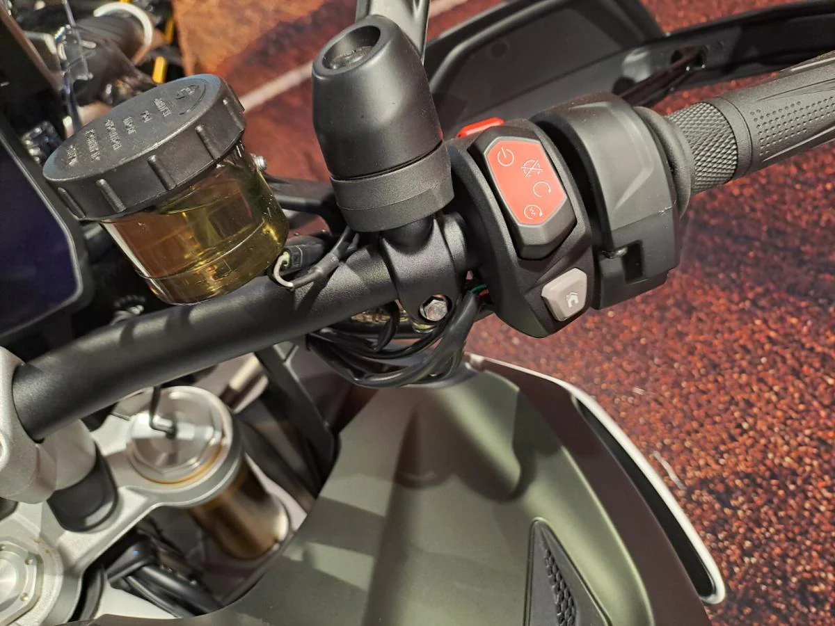 Triumph Tiger 1200 Rally Explorer - Image 18