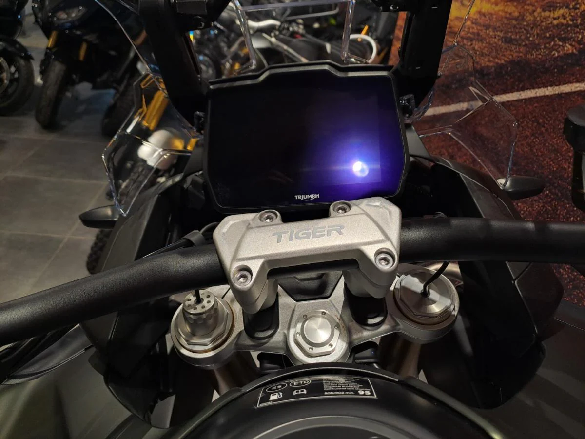 Triumph Tiger 1200 Rally Explorer - Image 19