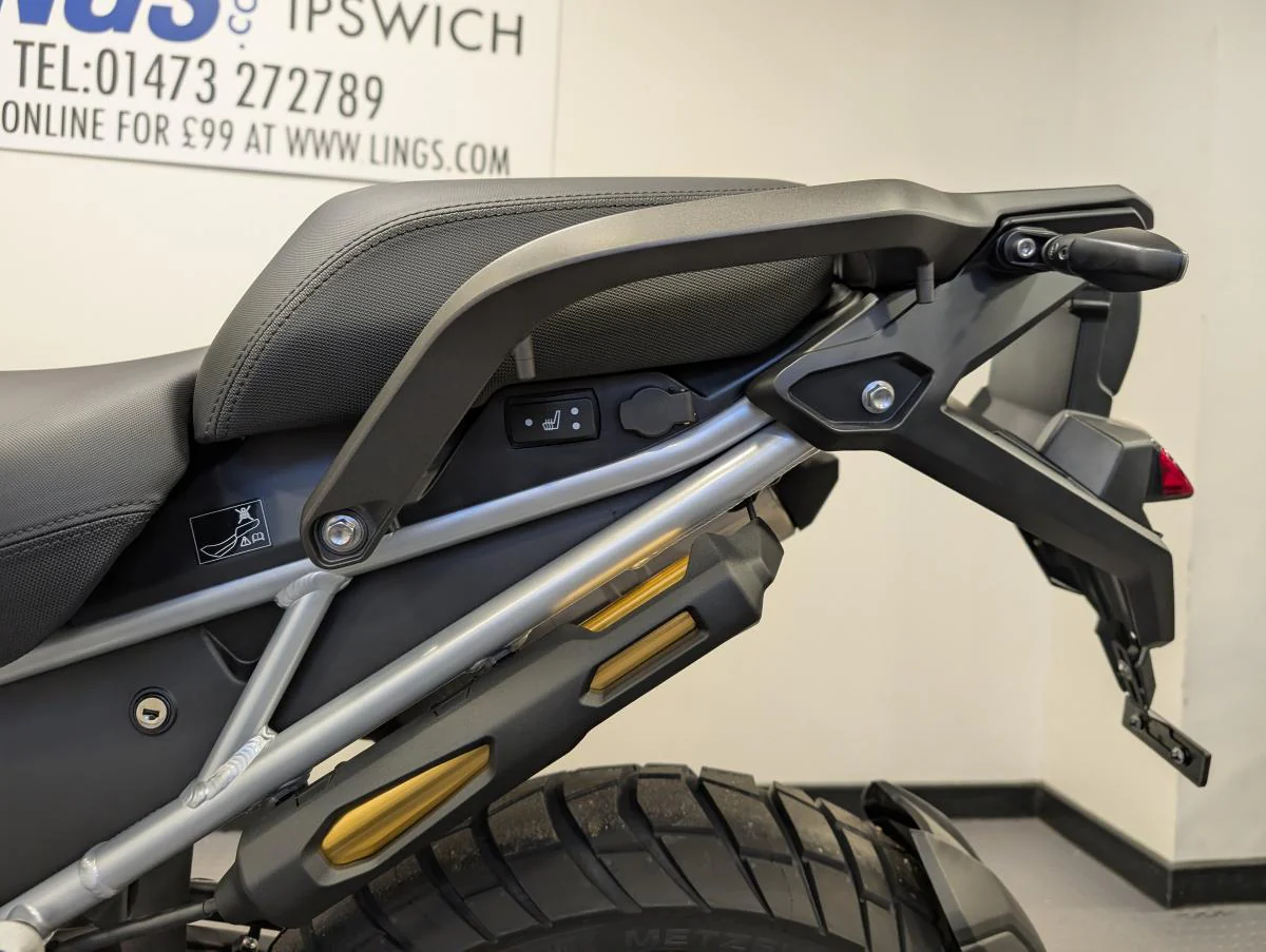 Triumph Tiger 1200 Rally Explorer - Image 6