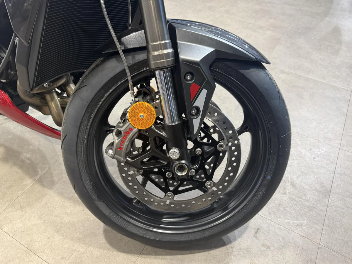 Triumph Street Triple 765 RS - Image 18