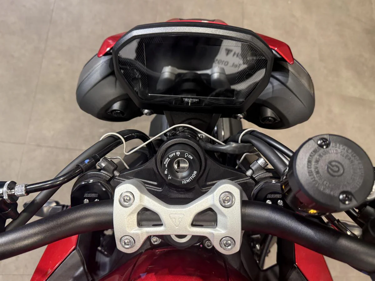 Triumph Street Triple 765 RS - Image 25