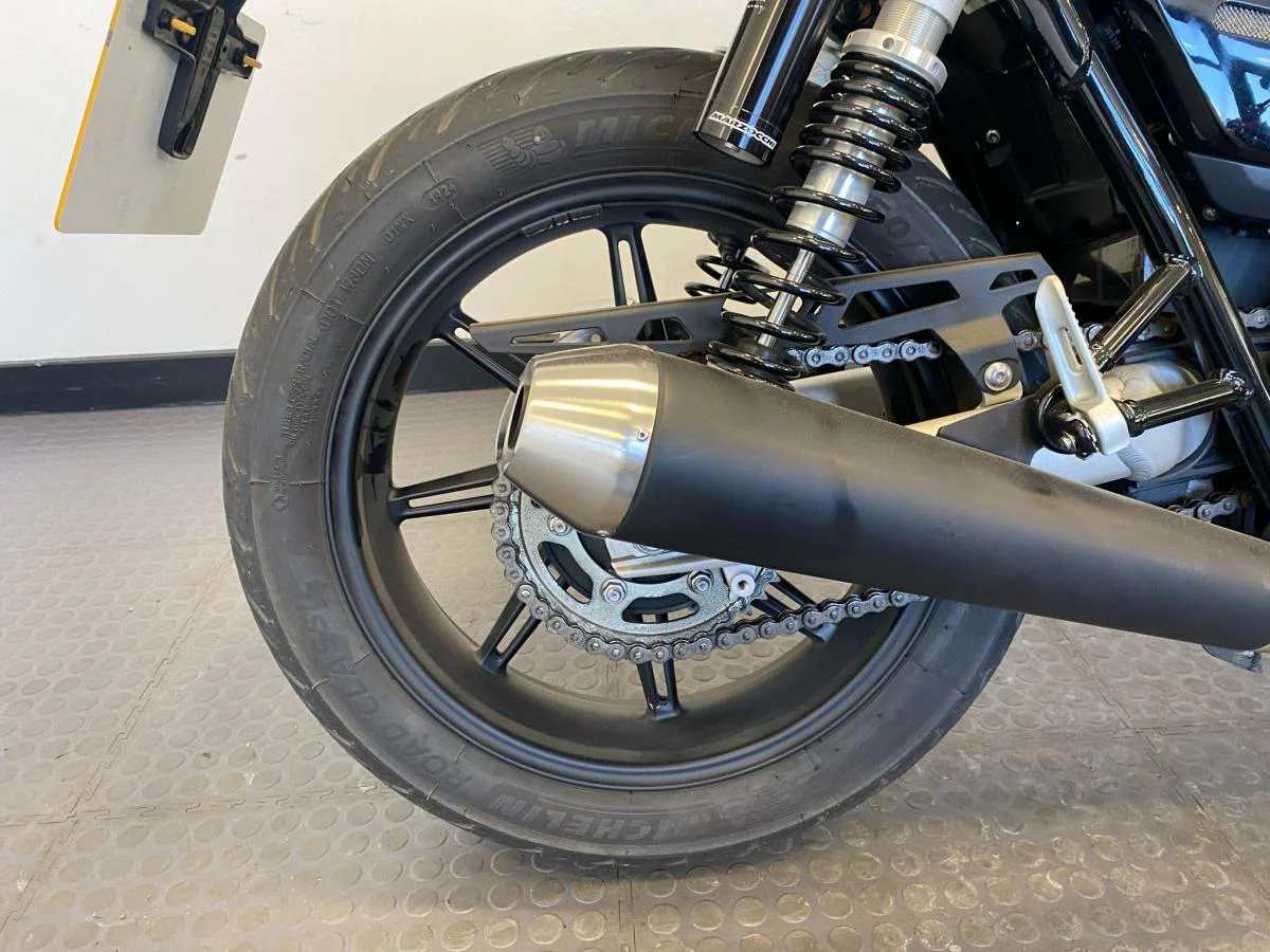 Triumph Speed Twin 900 - Image 18
