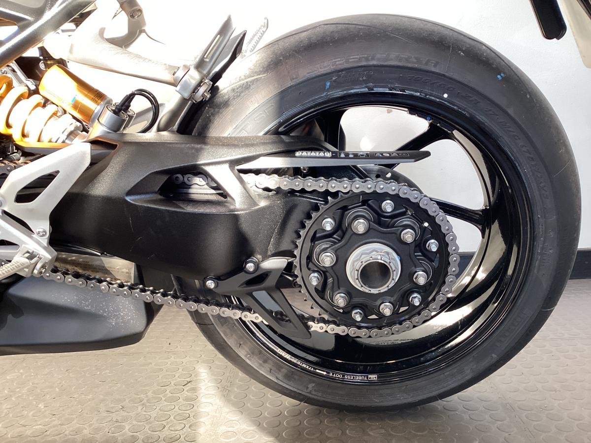Triumph Speed Triple 1200 RS - Image 16