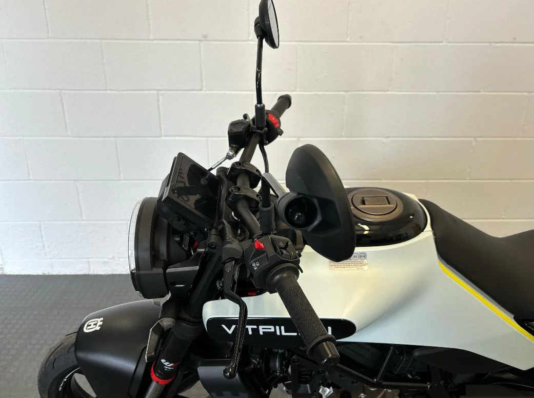 Husqvarna Vitpilen 125 - Image 18
