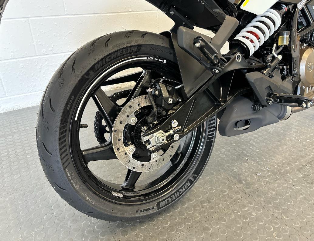 Husqvarna Vitpilen 125 - Image 11