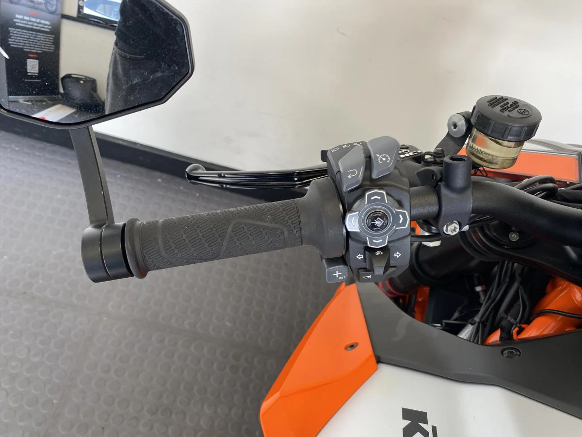 KTM 1290 SUPER DUKE R - Image 17