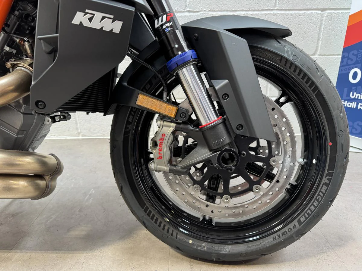 KTM 1390 Superduke R Evo 2024 - Image 23