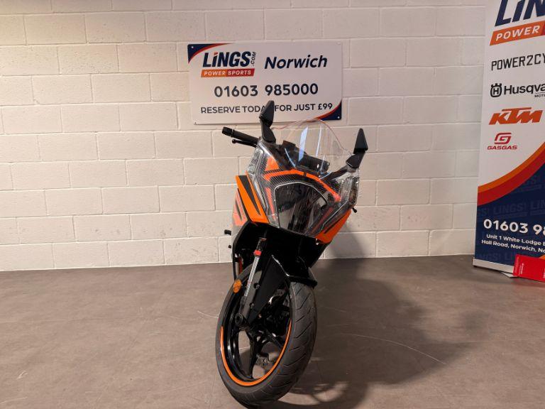 KTM RC 390 - Image 8