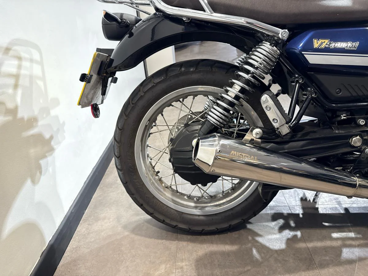 Moto Guzzi V7 IV SPECIAL - Image 19