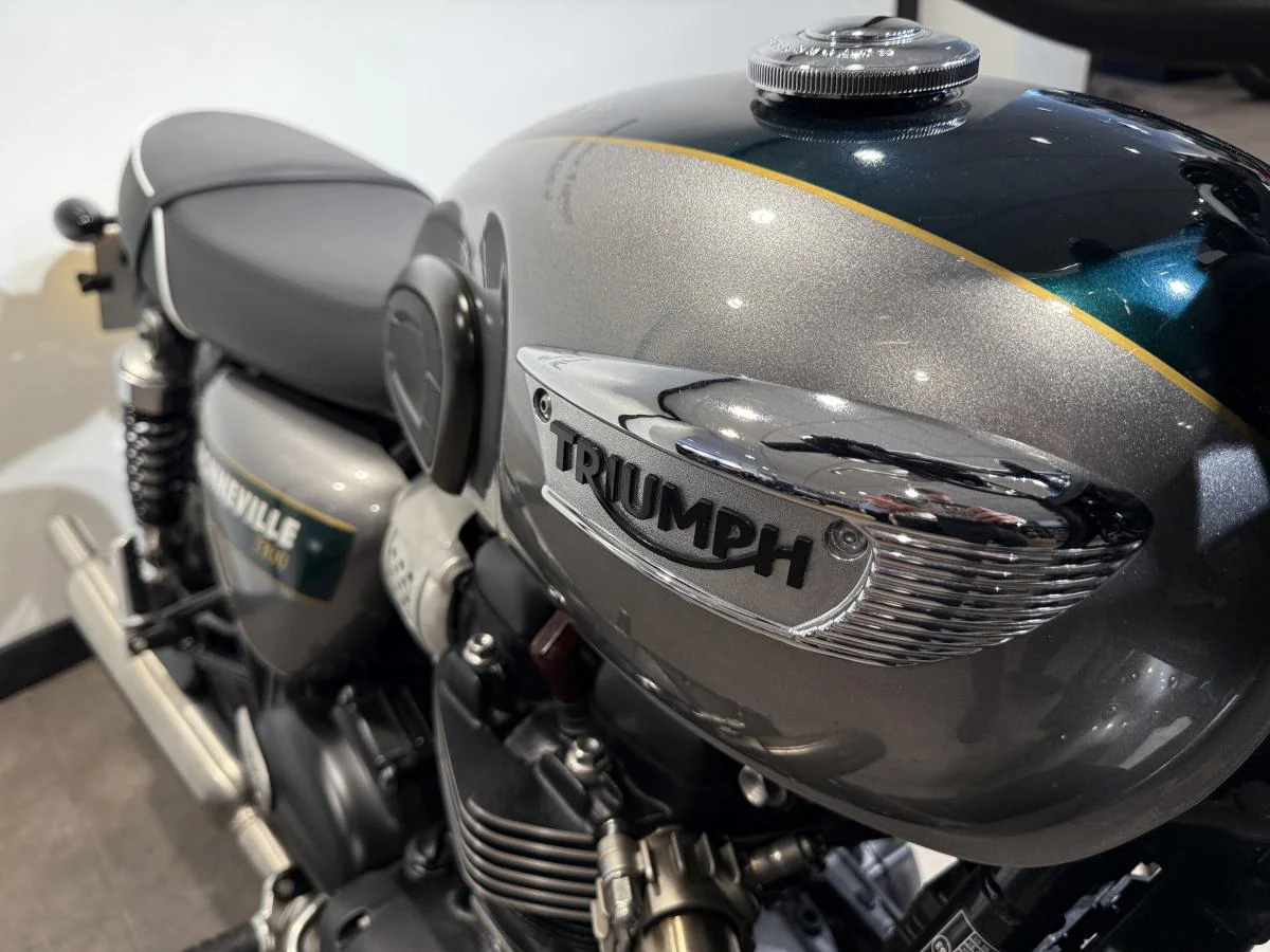 Triumph Bonneville T100 - Image 28