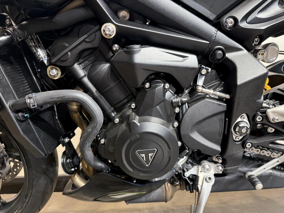 Triumph Street Triple 765 RS - Image 17