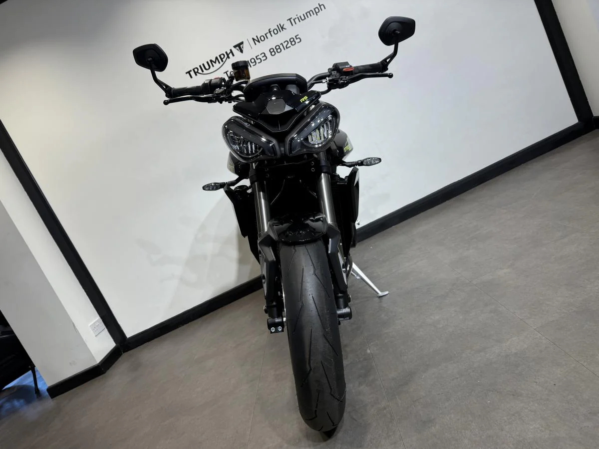Triumph Street Triple 765 RS - Image 10
