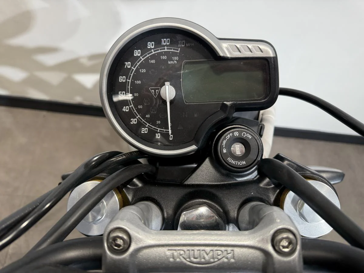 Triumph Scrambler 400 X - Image 17
