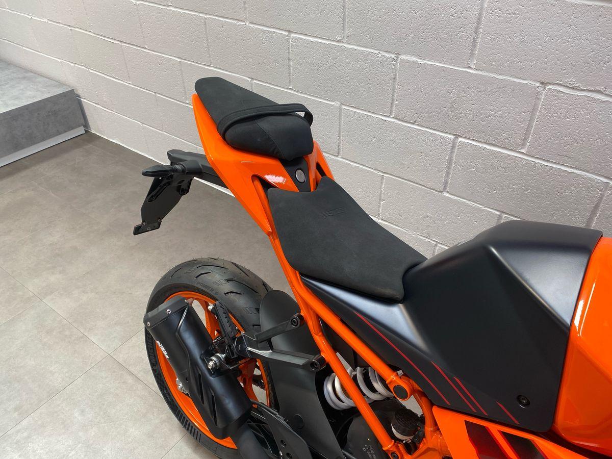 KTM RC 390 - Image 13