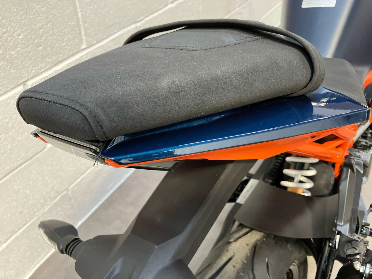 KTM RC 390 - Image 9