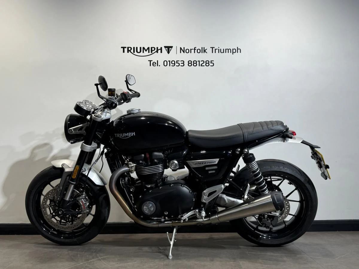 Triumph Speed Twin 1200 - Image 2