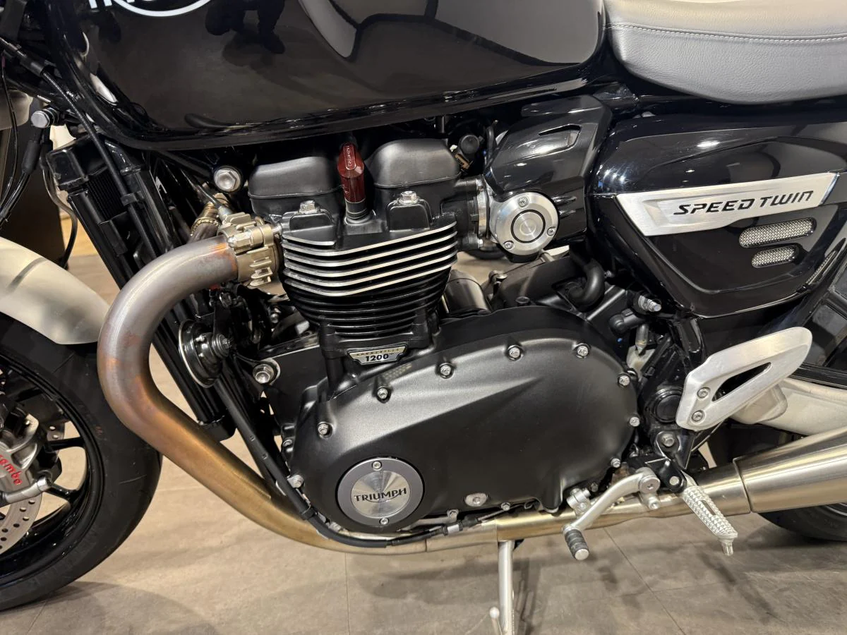Triumph Speed Twin 1200 - Image 23