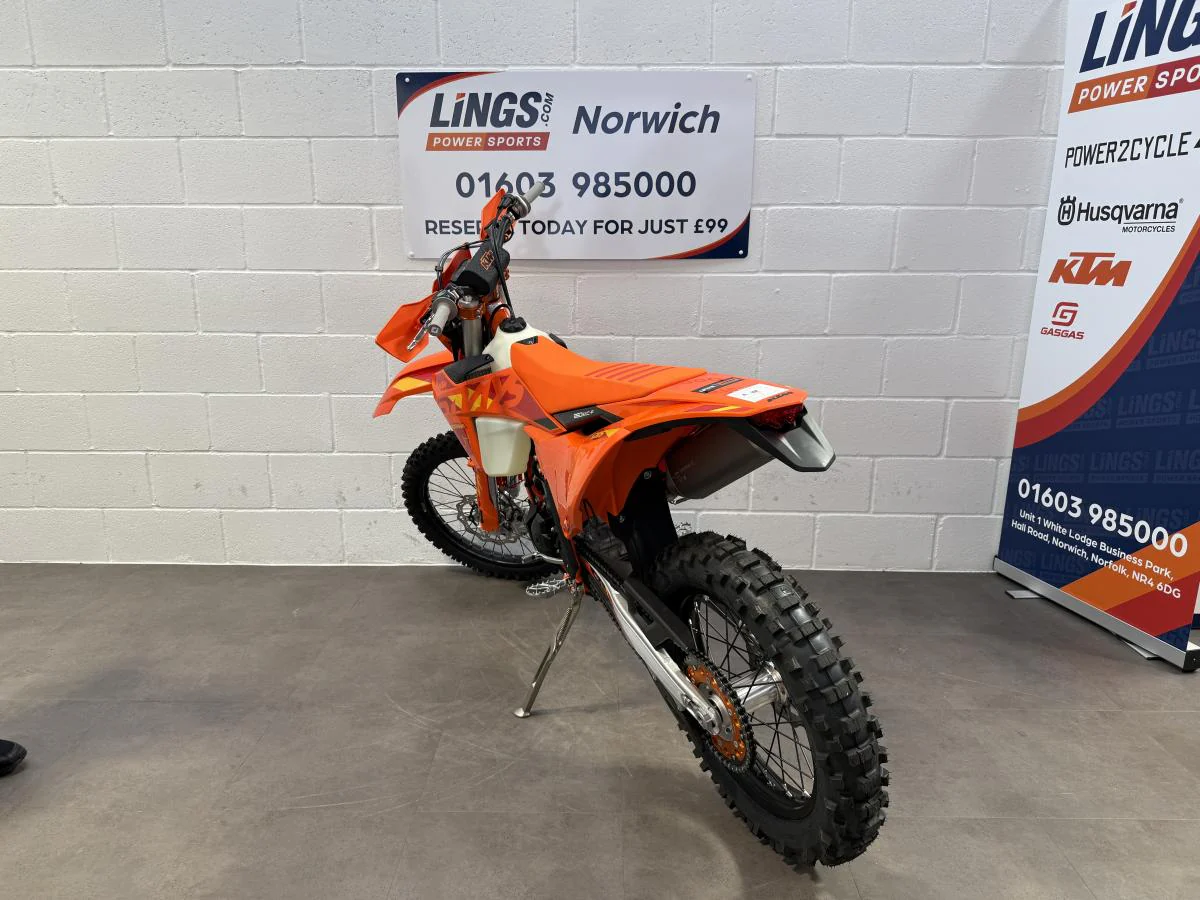 KTM 350 EXC-F Six Days 2025 - Image 11