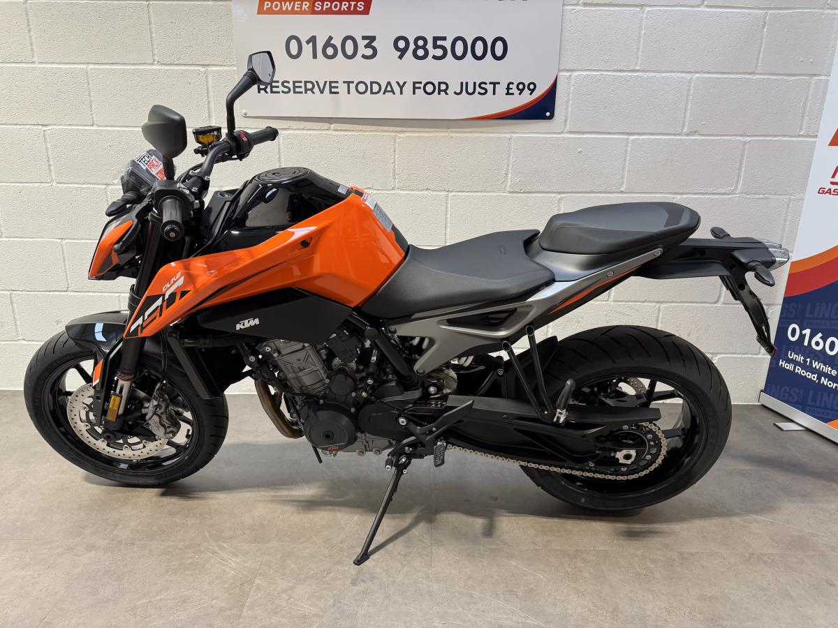 KTM 790 Duke - Image 9