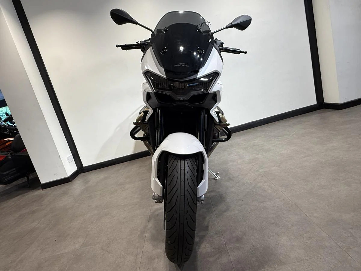 Moto Guzzi V100 Mandello - Image 21