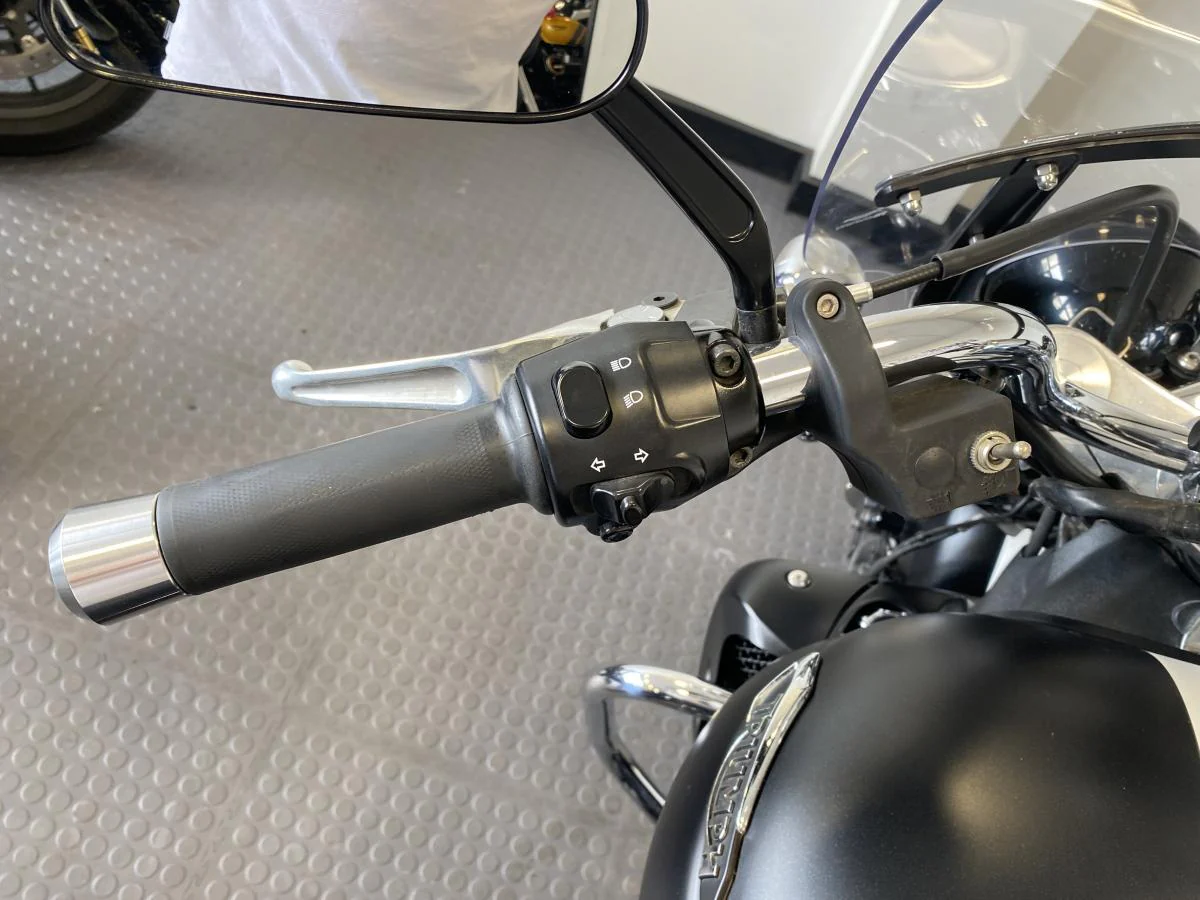 Triumph Rocket III Roadster - Image 17