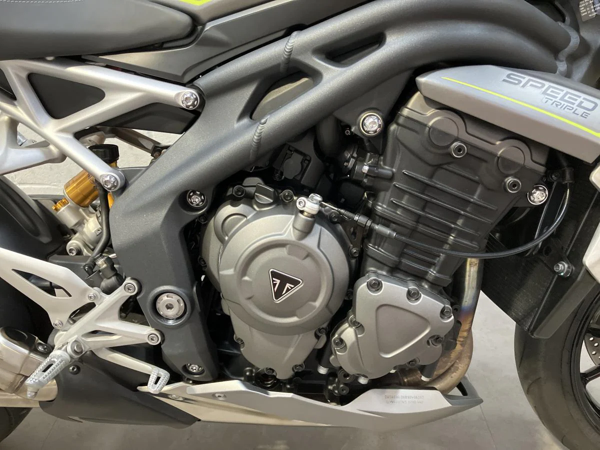 Triumph Speed Triple RS 1200 - Image 15