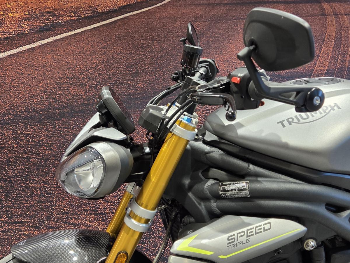 Triumph SPEED TRIPLE 1200 RS - Image 14