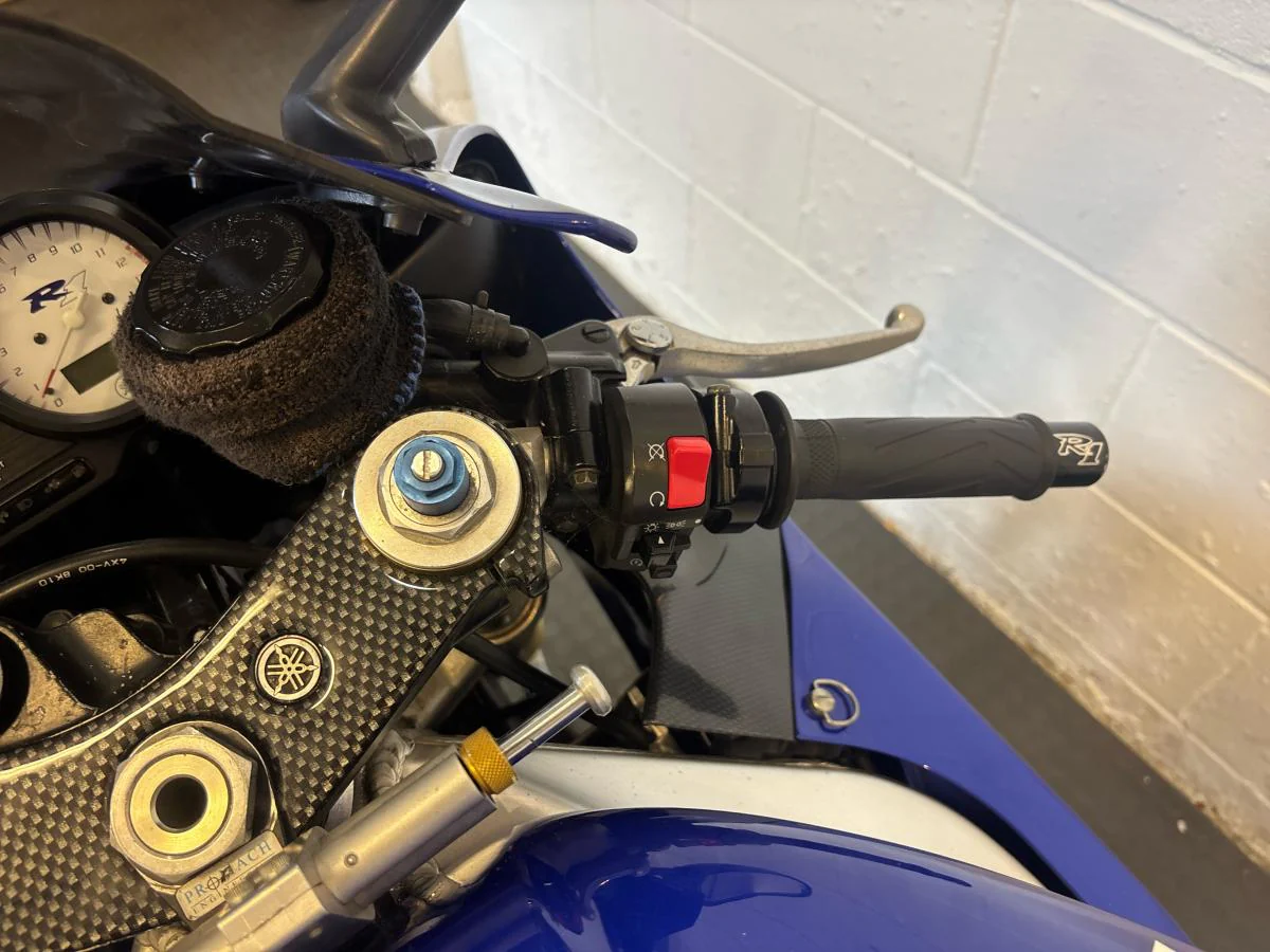 Yamaha YZF-R1 - Image 20
