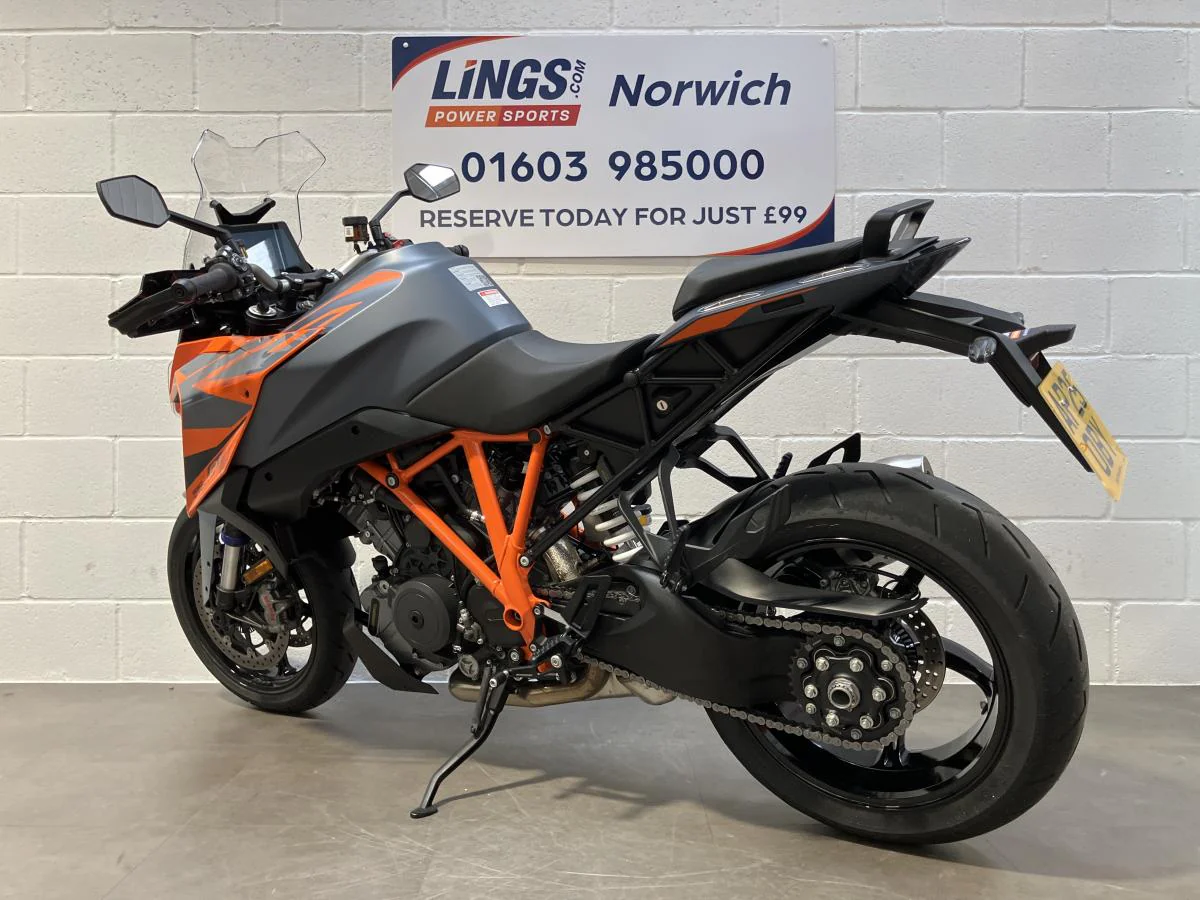 KTM 1290 Super Duke GT 2024 - Image 9