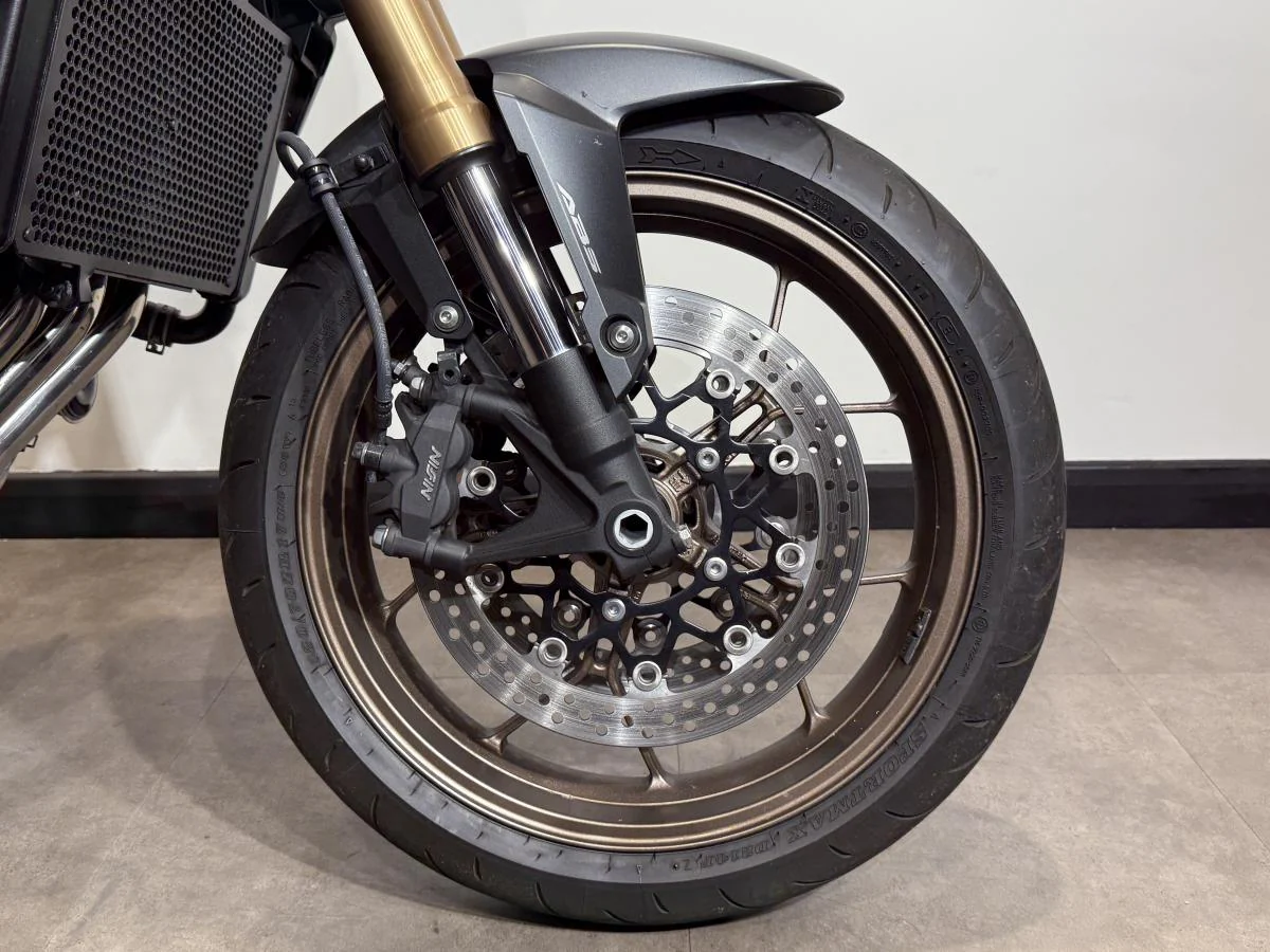 Honda CB650R - Image 10