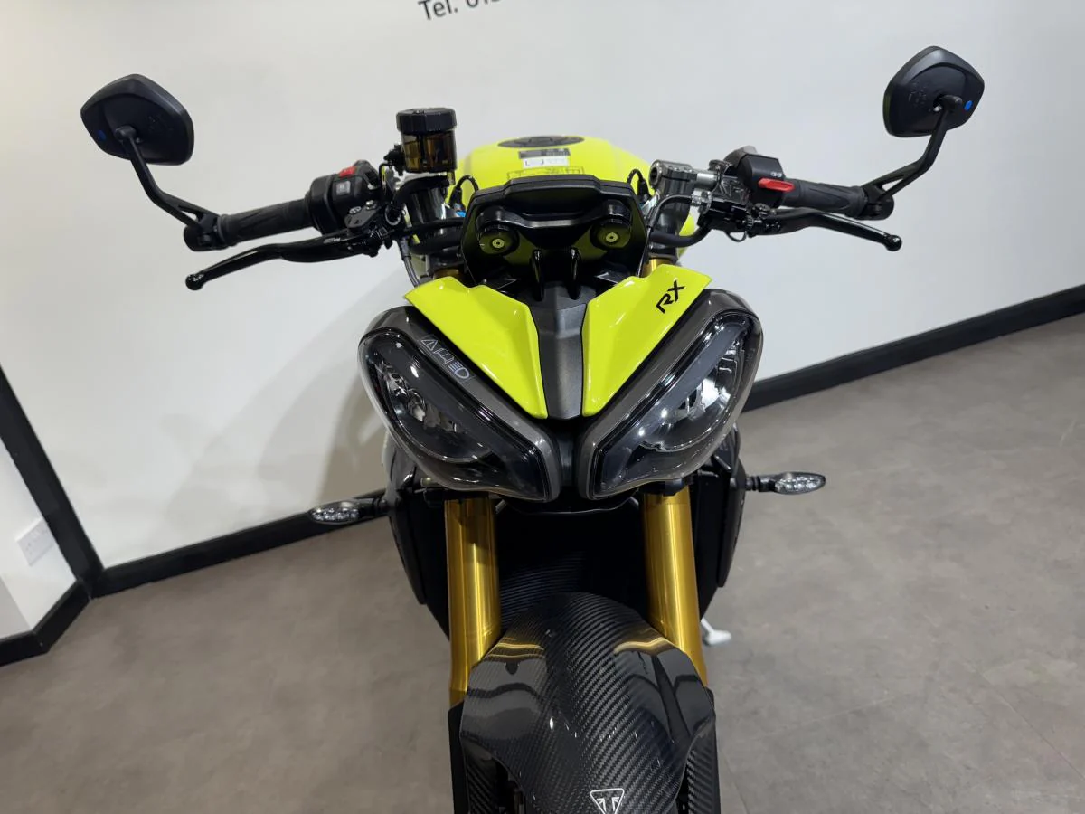 Triumph Speed Triple 1200 RX - Image 24