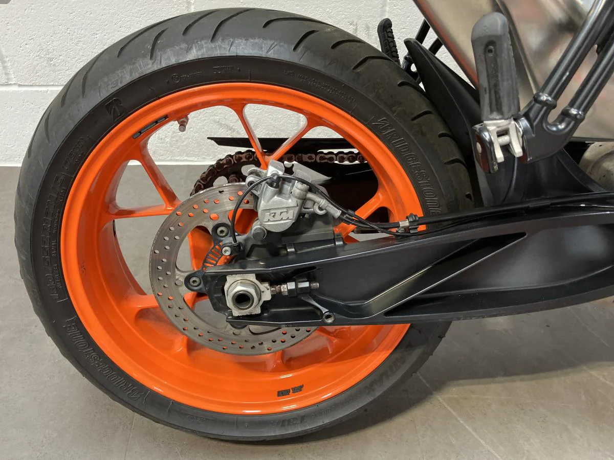KTM 790 DUKE - Image 14