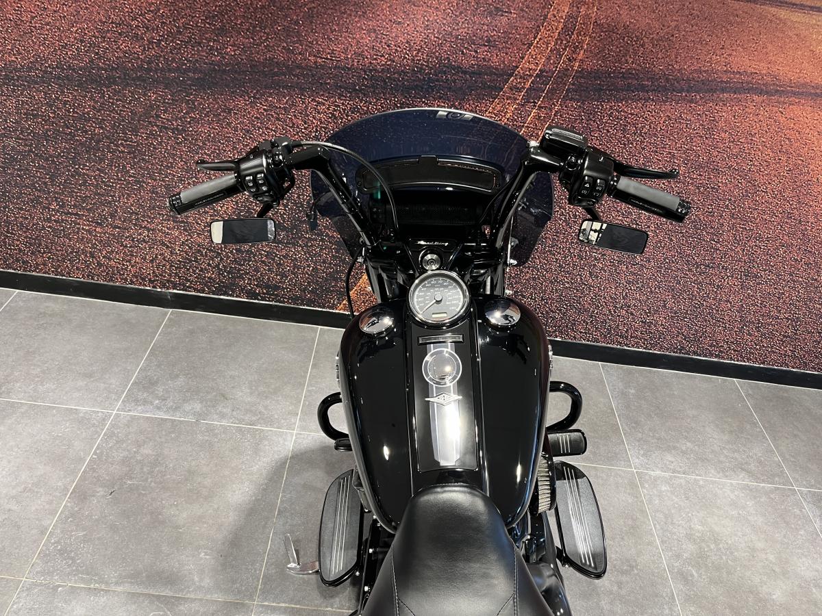 Harley-Davidson FLHRXS ROAD KING SP 1868 - Image 18