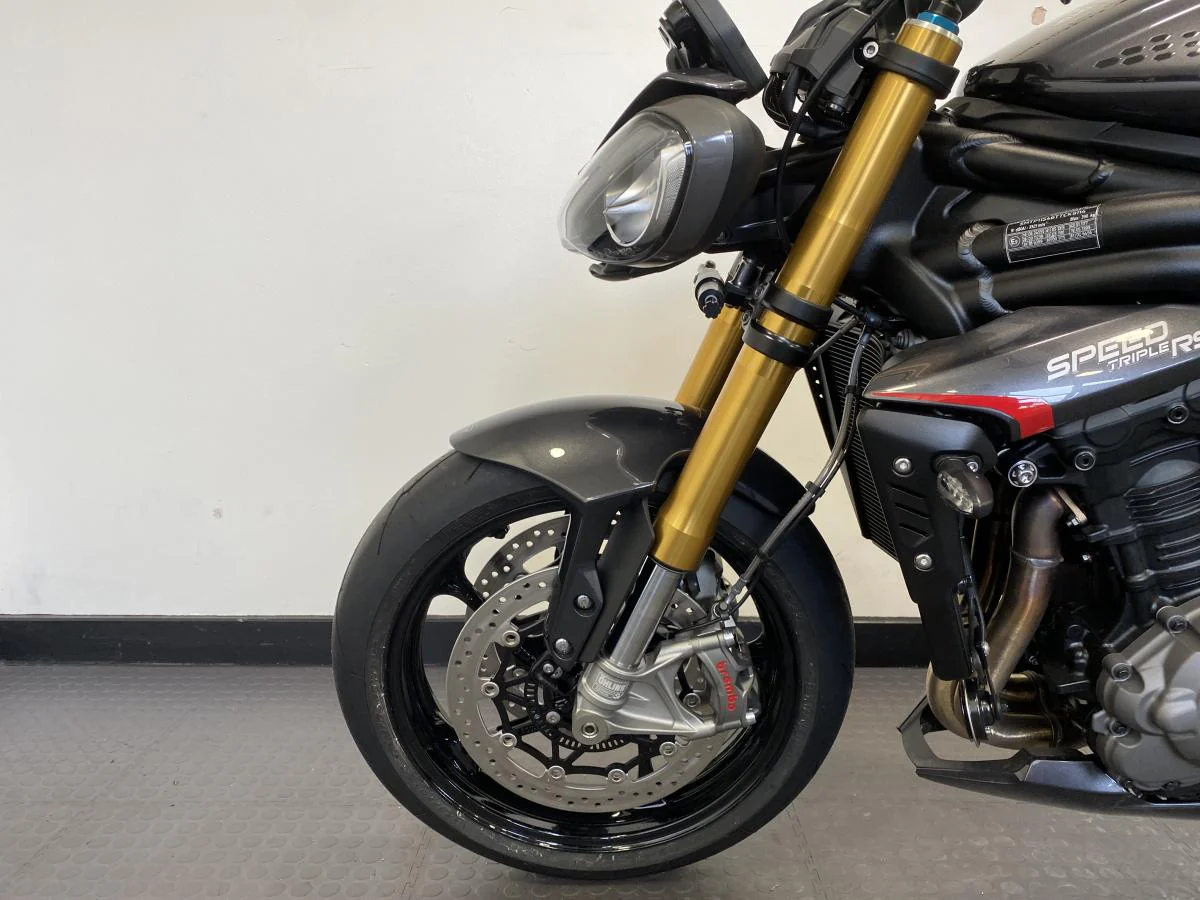 Triumph Speed Triple 1200 RS - Image 9