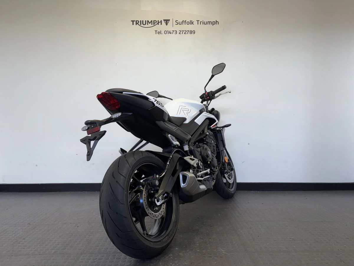 Triumph Street Triple 765 R - Image 7