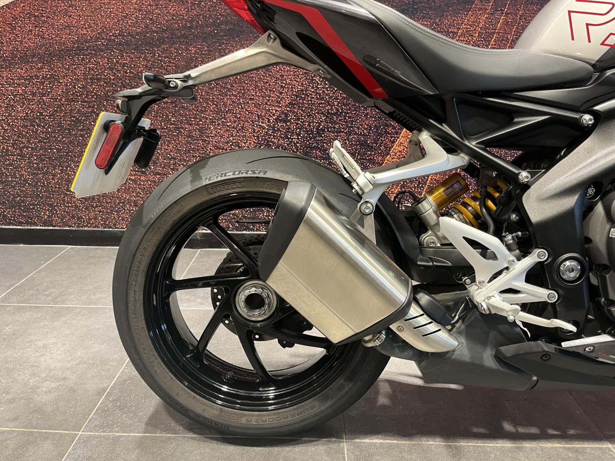 Triumph SPEED TRIPLE 1200 RS - Image 12