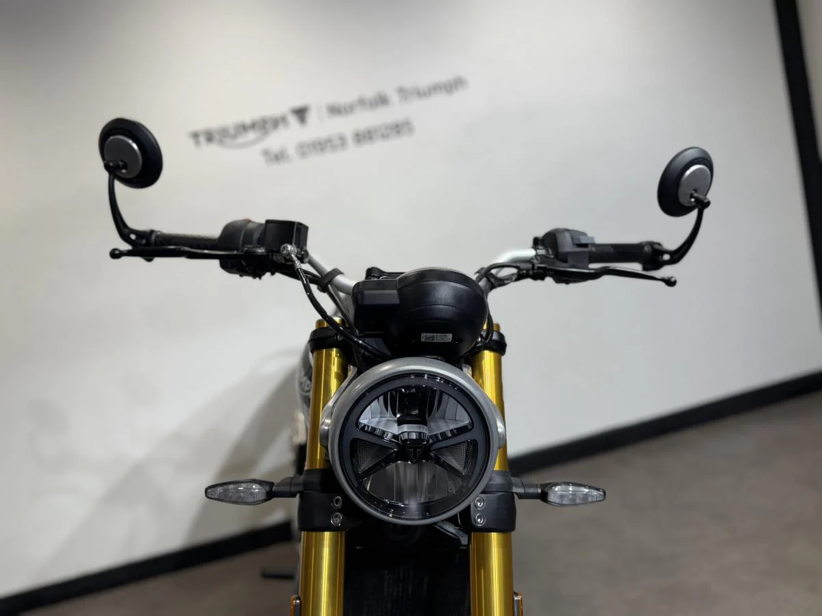 Triumph Speed 400 - Image 24