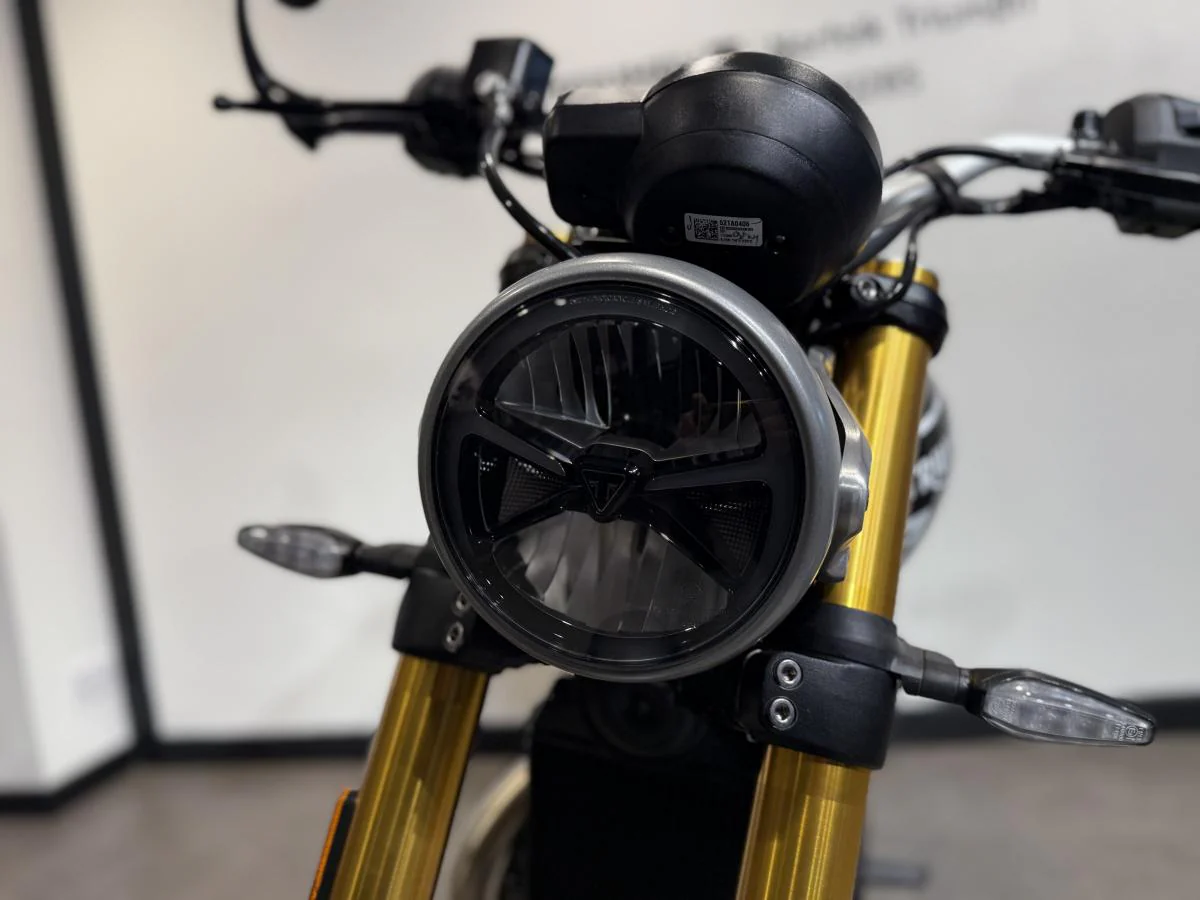 Triumph Speed 400 - Image 25