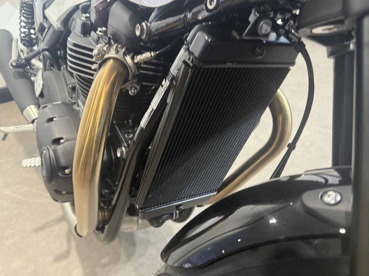 Triumph Speed Twin 900 - Image 21