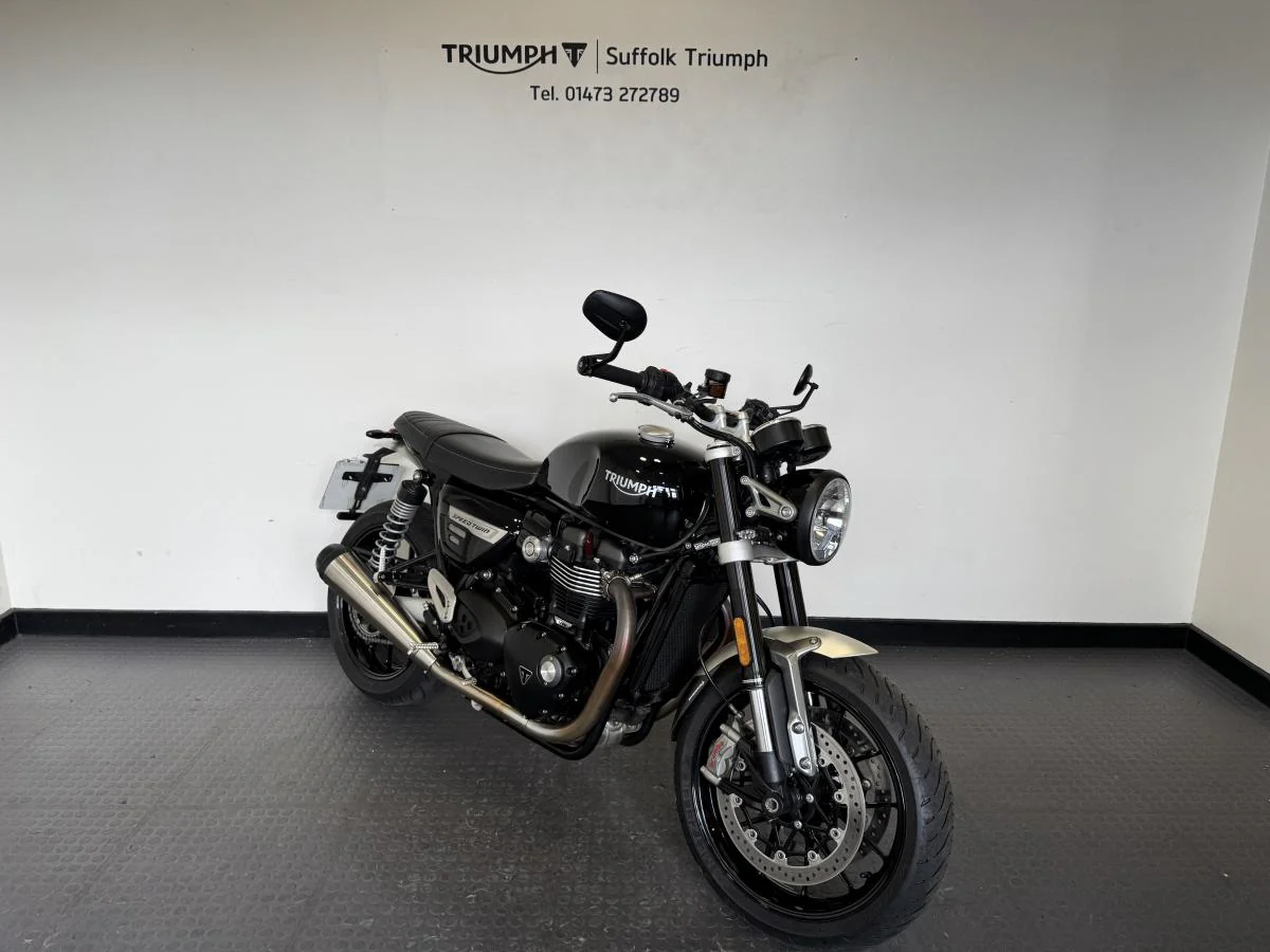 Triumph Speed Twin 1200 - Image 2