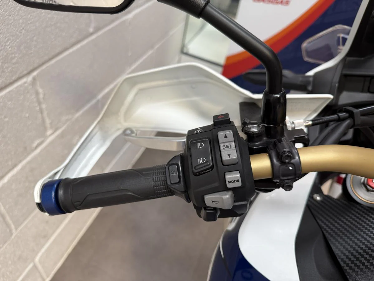 Honda CRF1000L Africa Twin - Image 23