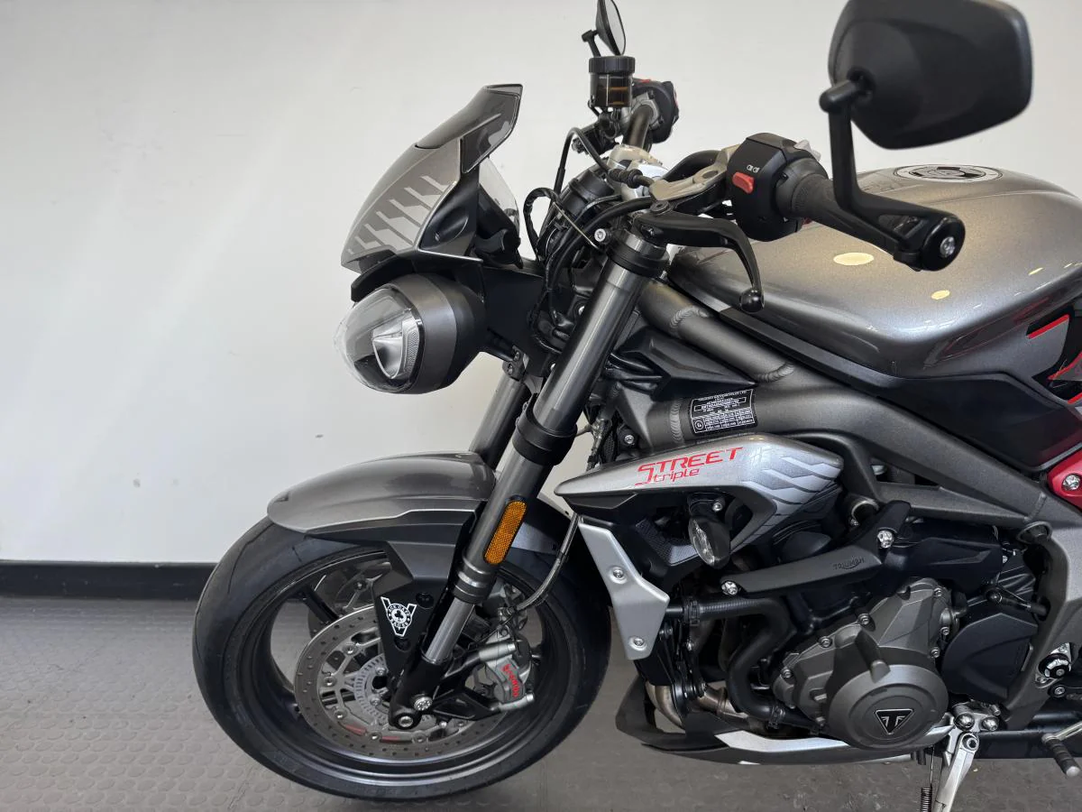 Triumph Street Triple 765 RS - Image 9