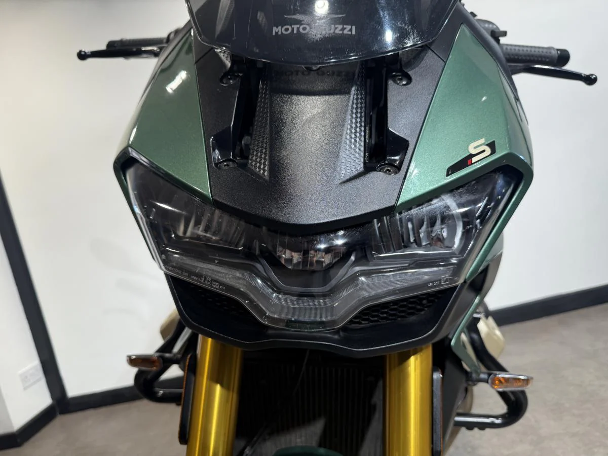 Moto Guzzi V100 Mandello S - Image 22