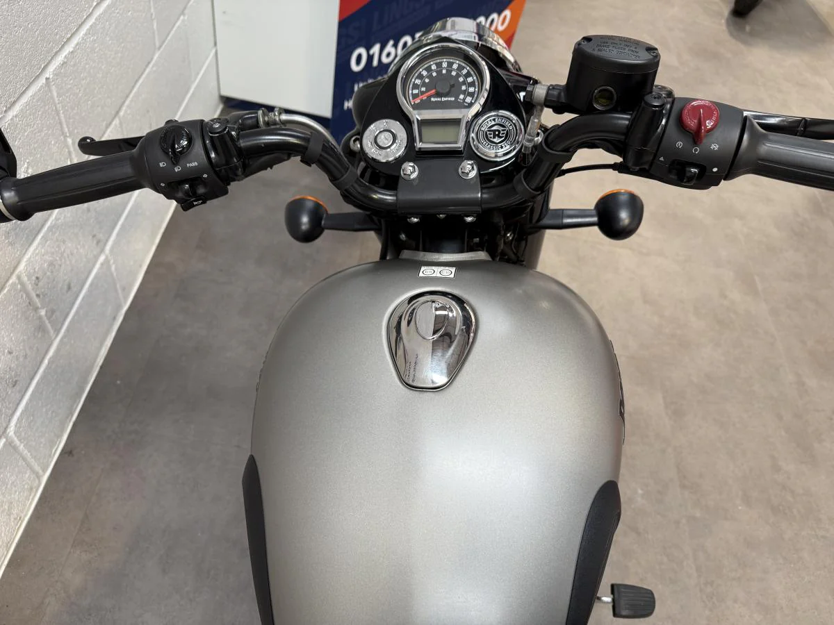 Royal Enfield CLASSIC 350 - Image 2