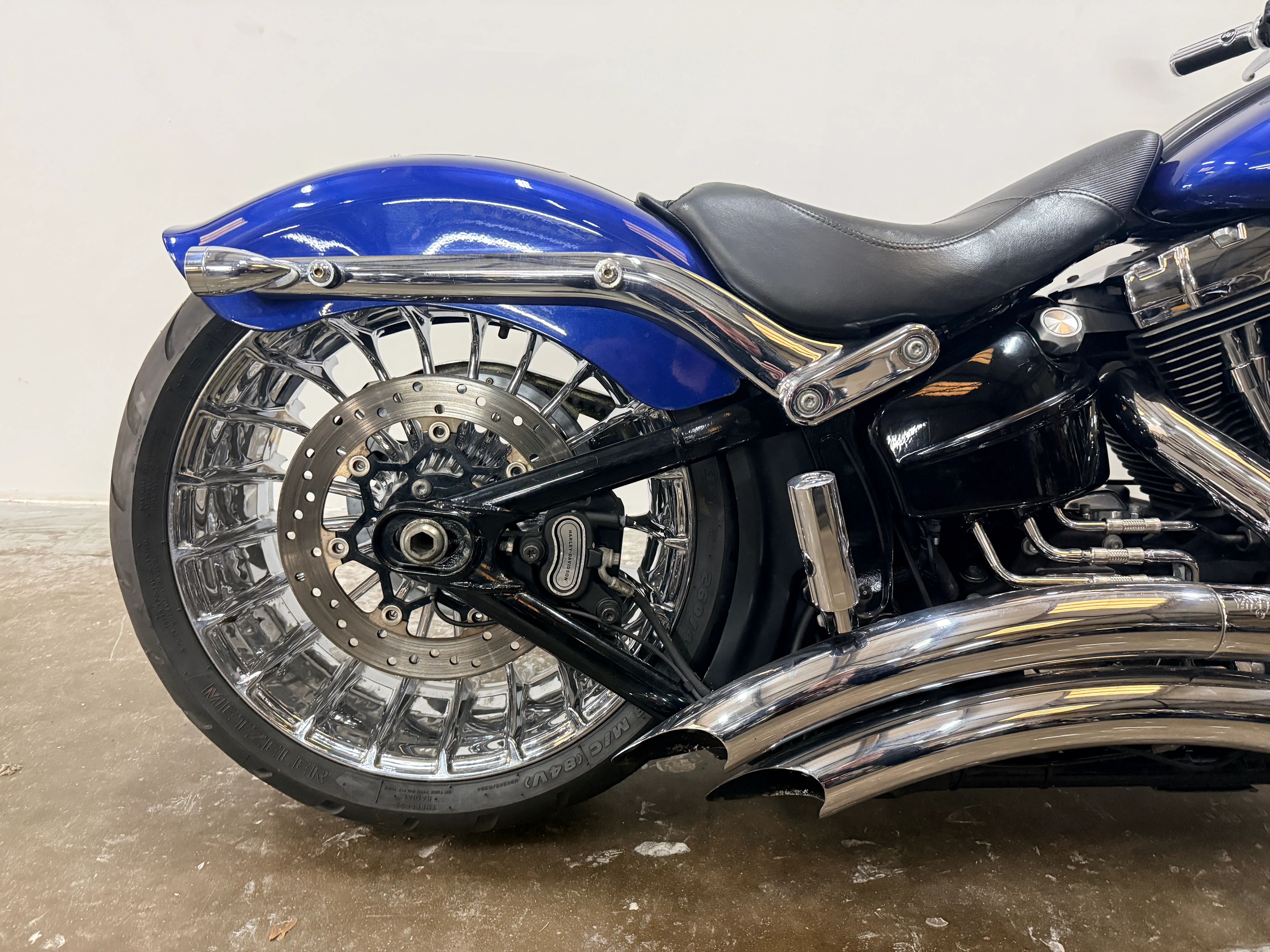 Harley-Davidson FXSB 103 BREAKOUT 1690 - Image 6