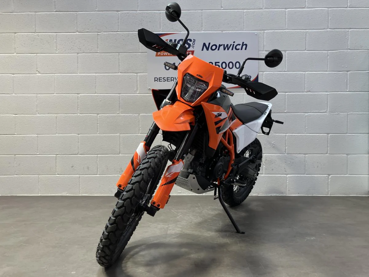 KTM 125 Enduro R - Image 5