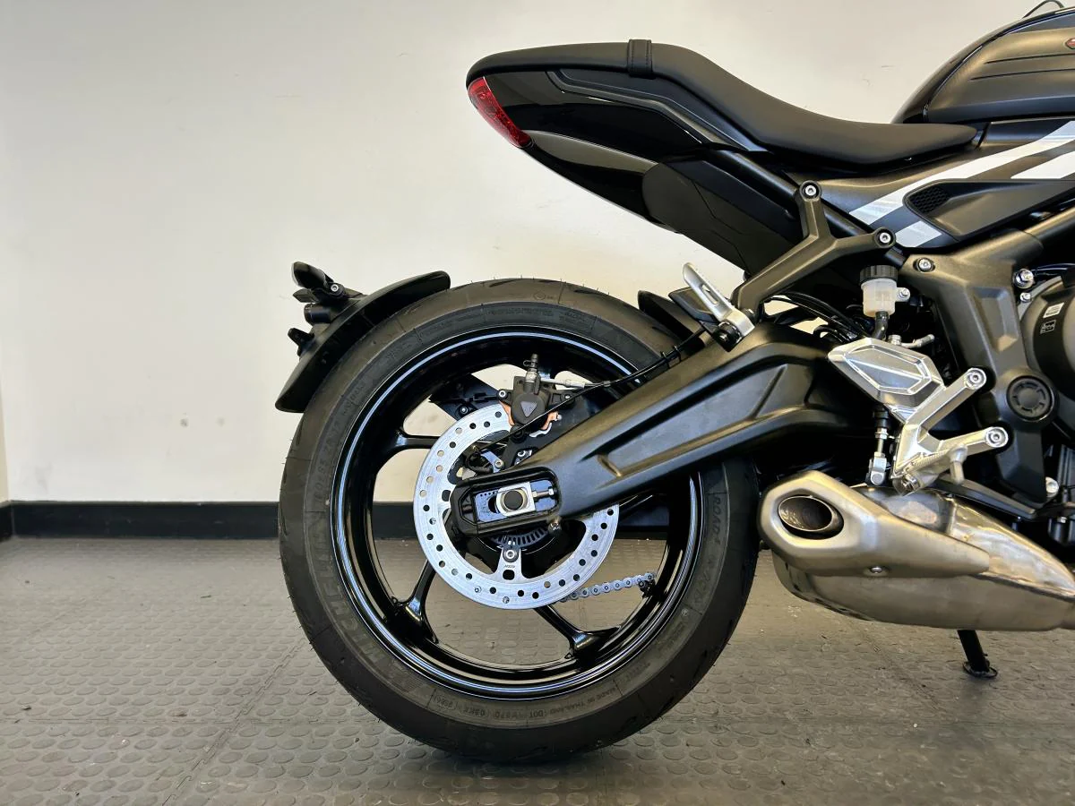 Triumph Trident 660 - Image 13