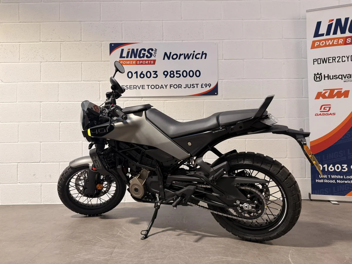 Husqvarna Svartpilen 401 - Image 6